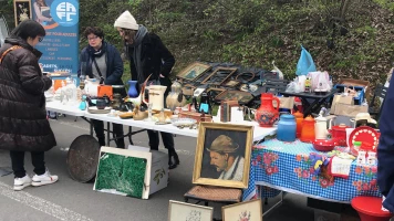 étal de brancantes dans la rue